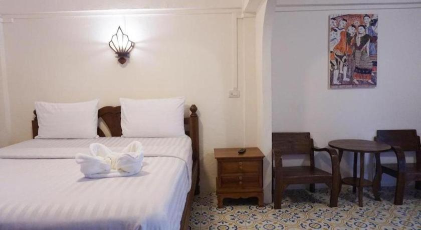Nan Lanna Hotel Extérieur photo